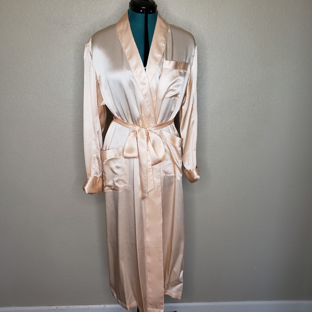 Vintage 100% Silk Robe Champagne peach color